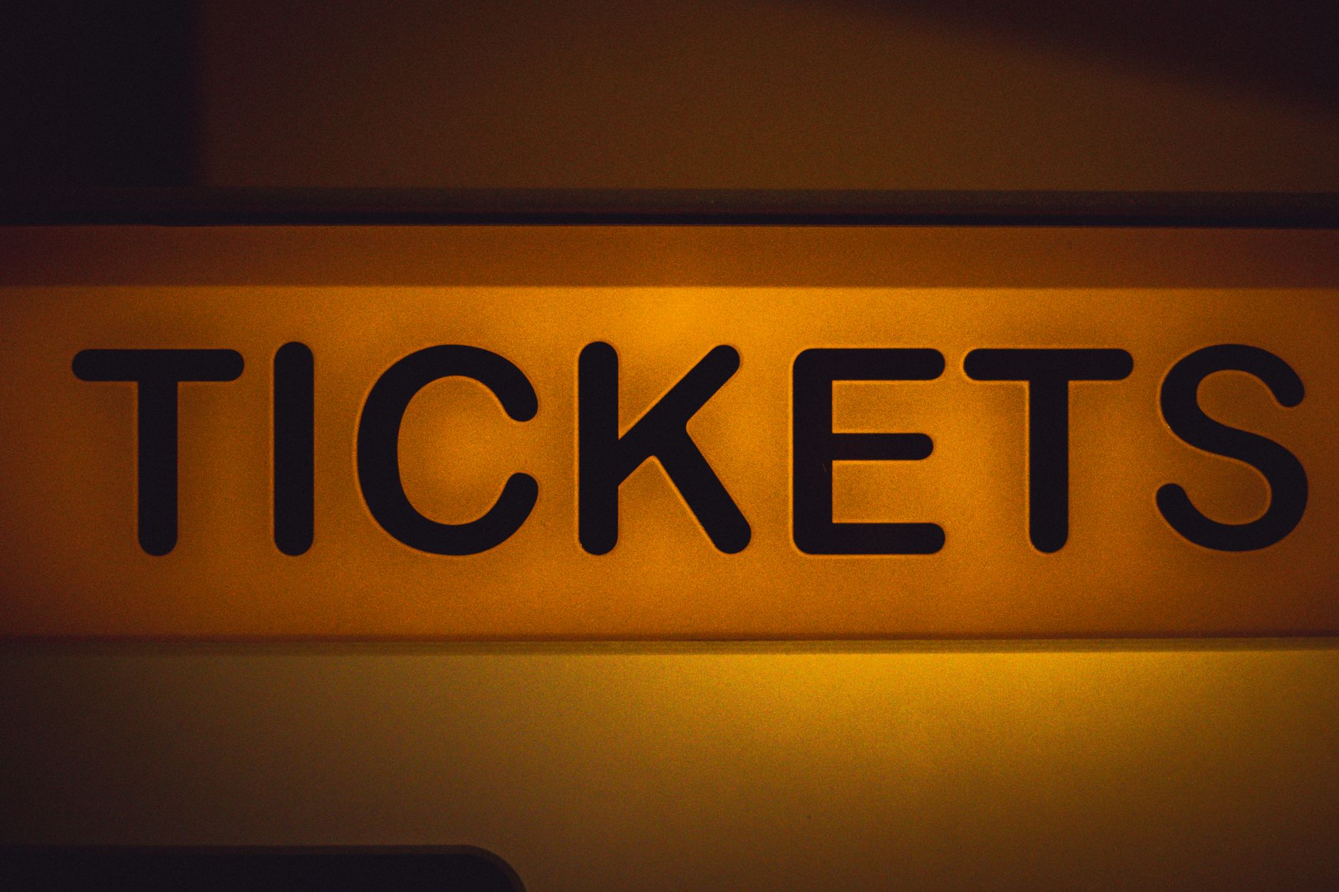 Ontario ticket resellers still not complying with price-cap law despite rising penalty threat