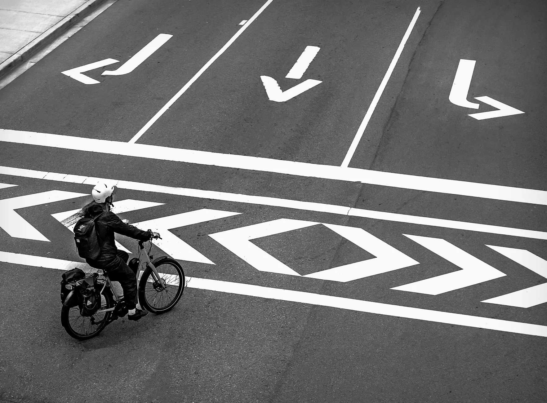 Edmonton councillors weigh scaling back $100M bike lane expansion, eyeing 14-route removal