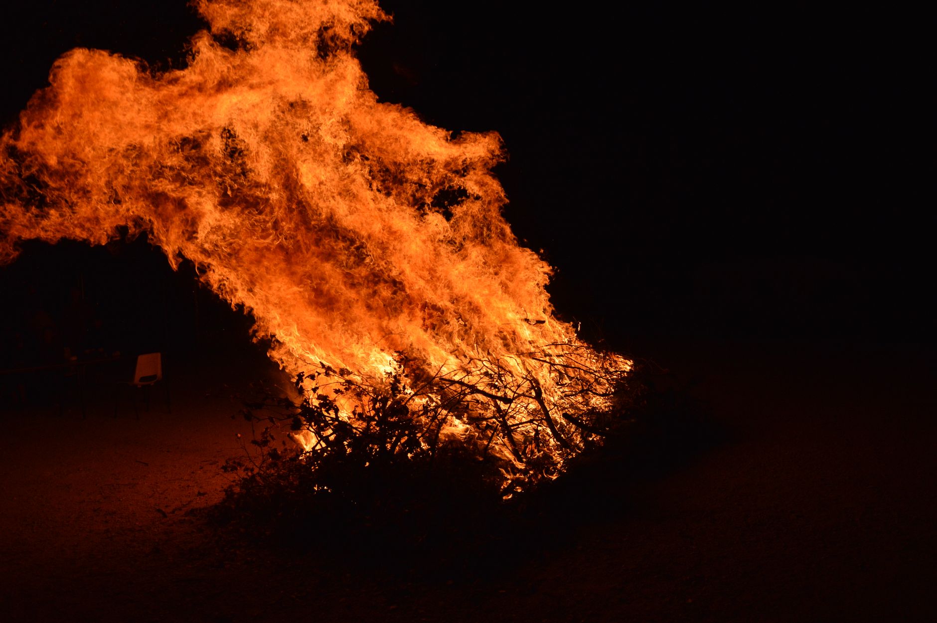 Illegal campfire sparked wildfire on Tunnel Mountain in Banff Tuesday