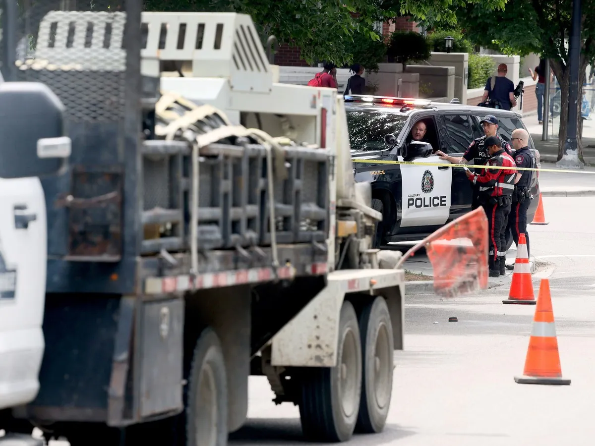 Thief Hit by Truck While Fleeing Stolen Bag
