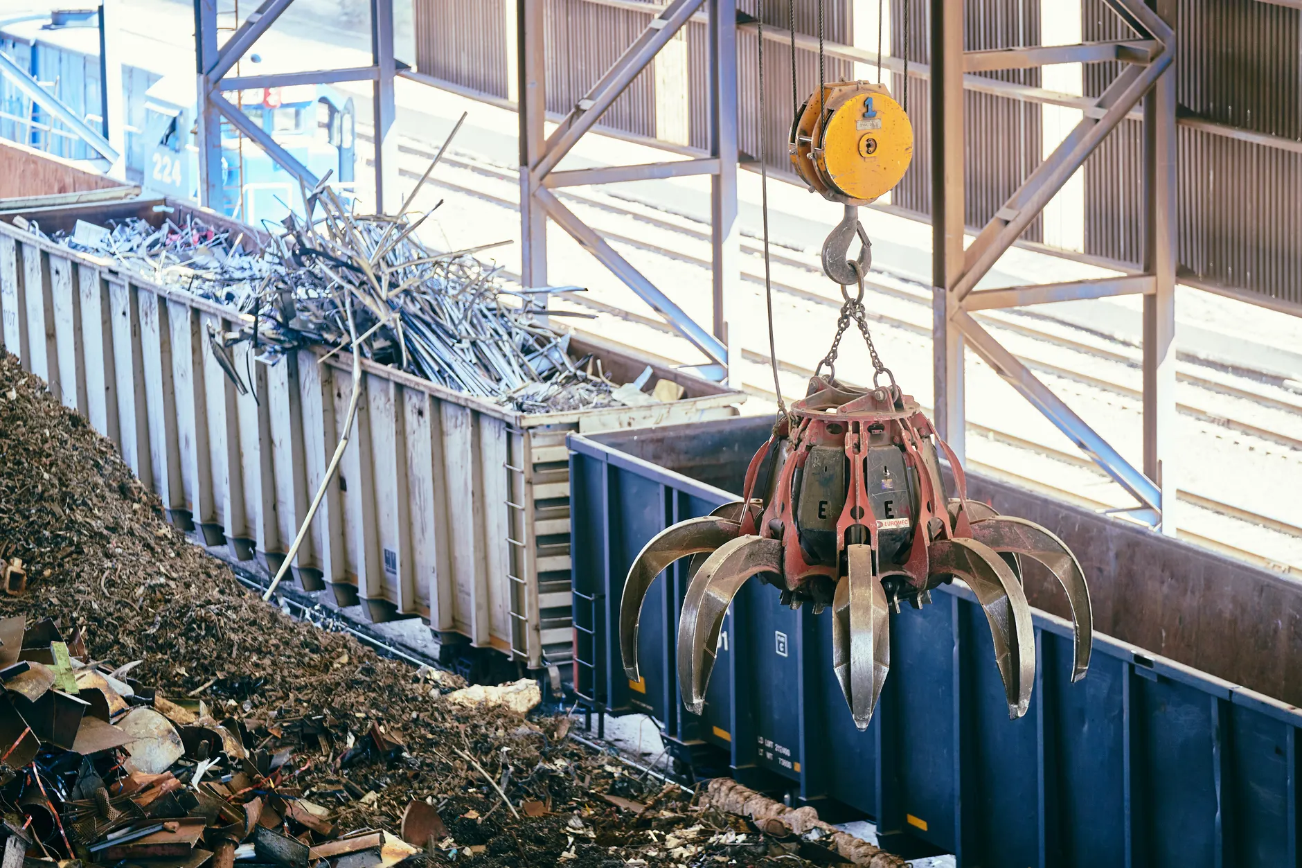 Court orders ECCO to stop storing dry waste at southeast Calgary recycling site
