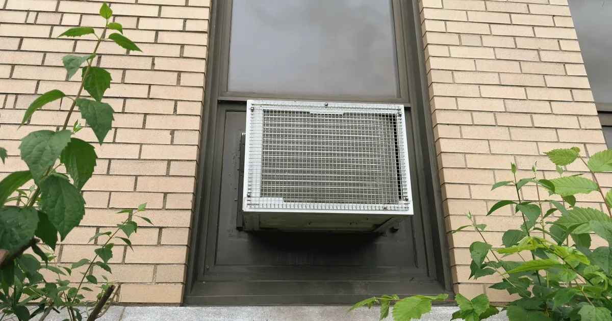 Heat wave hits mid-40s as Ontario makes AC legal for renters