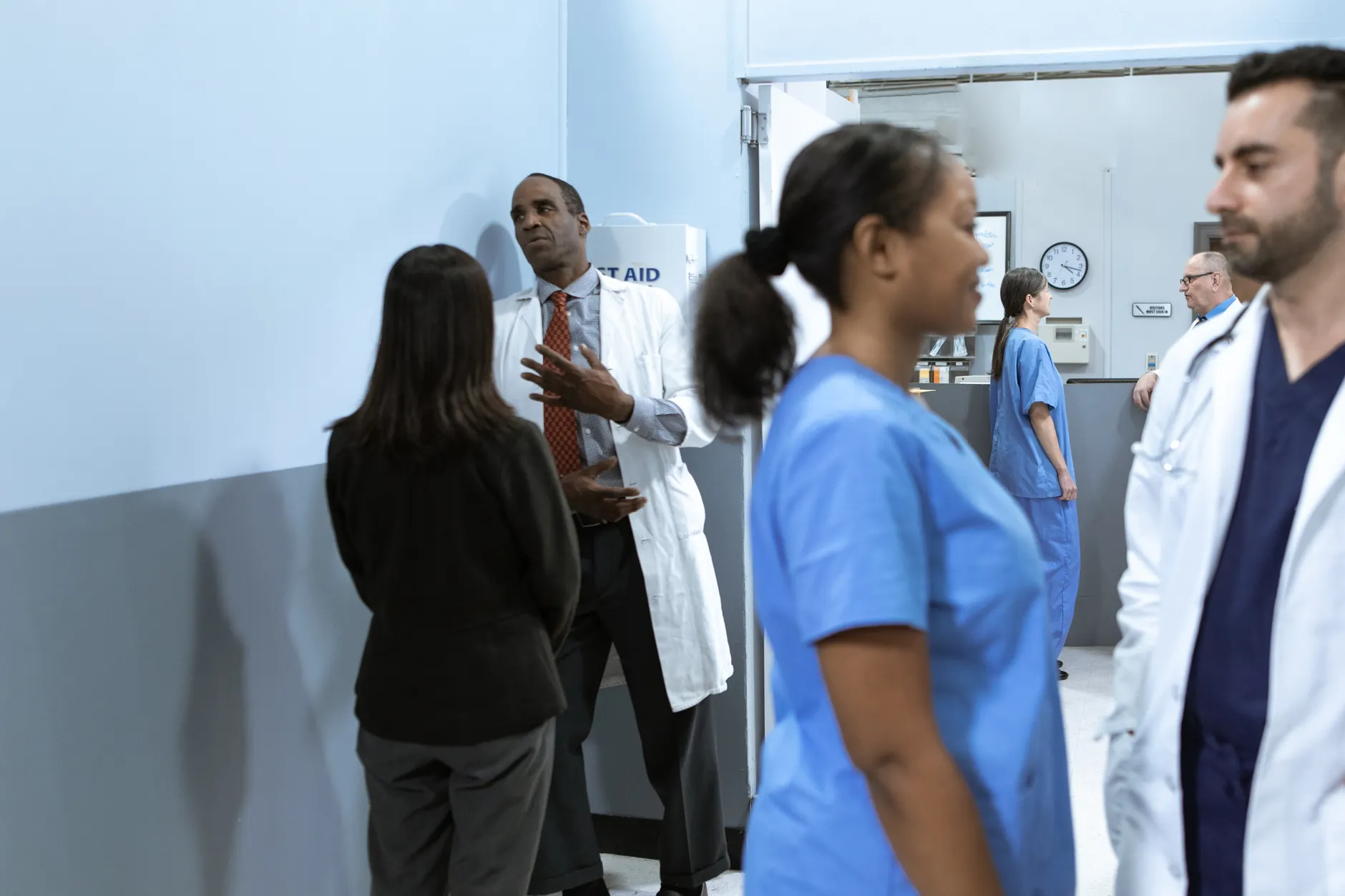 Alberta doctors ratify three-year pay deal after mediation with province