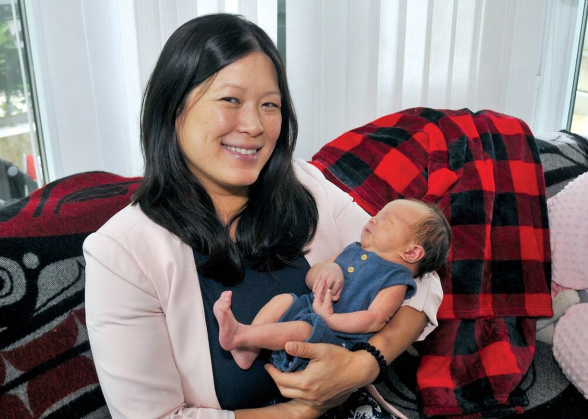 North Vancouver MLA Bowinn Ma welcomes second child, balances cabinet duties with parenthood