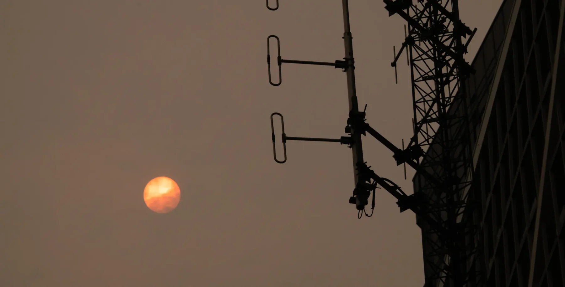Toronto air quality expected to improve Friday after two days of hazardous smoke