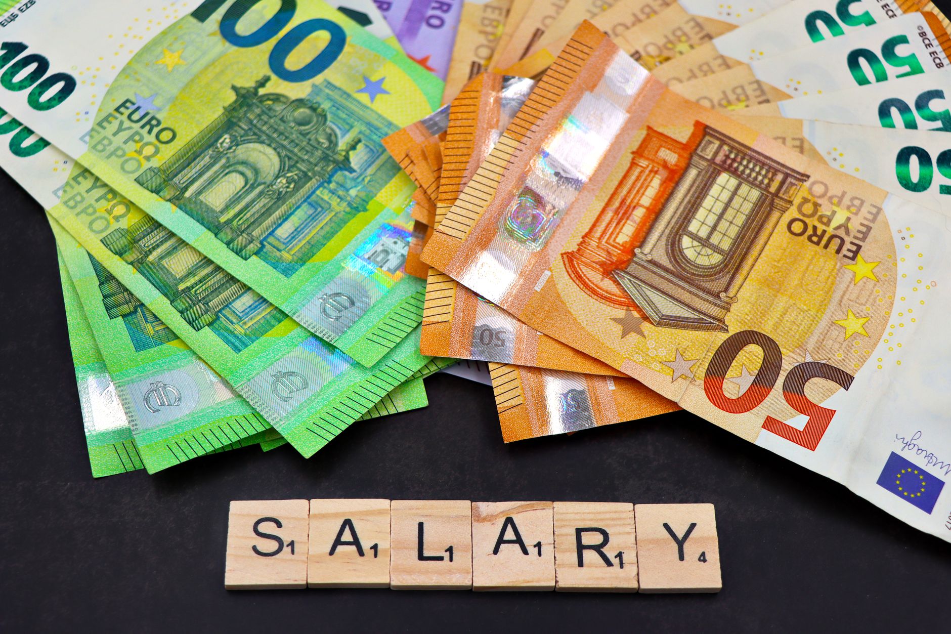 Quebec will have Canada's lowest wage raises next year — except in tech and finance