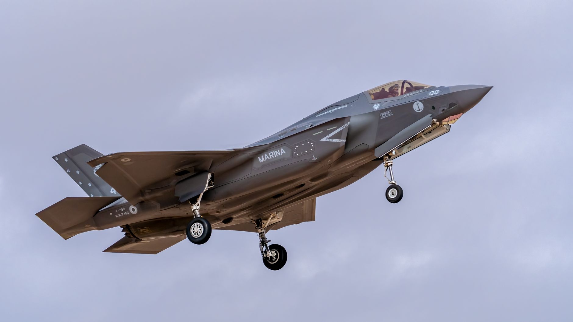 Canada gets first F-35 jets from U.S. as full order stays under review