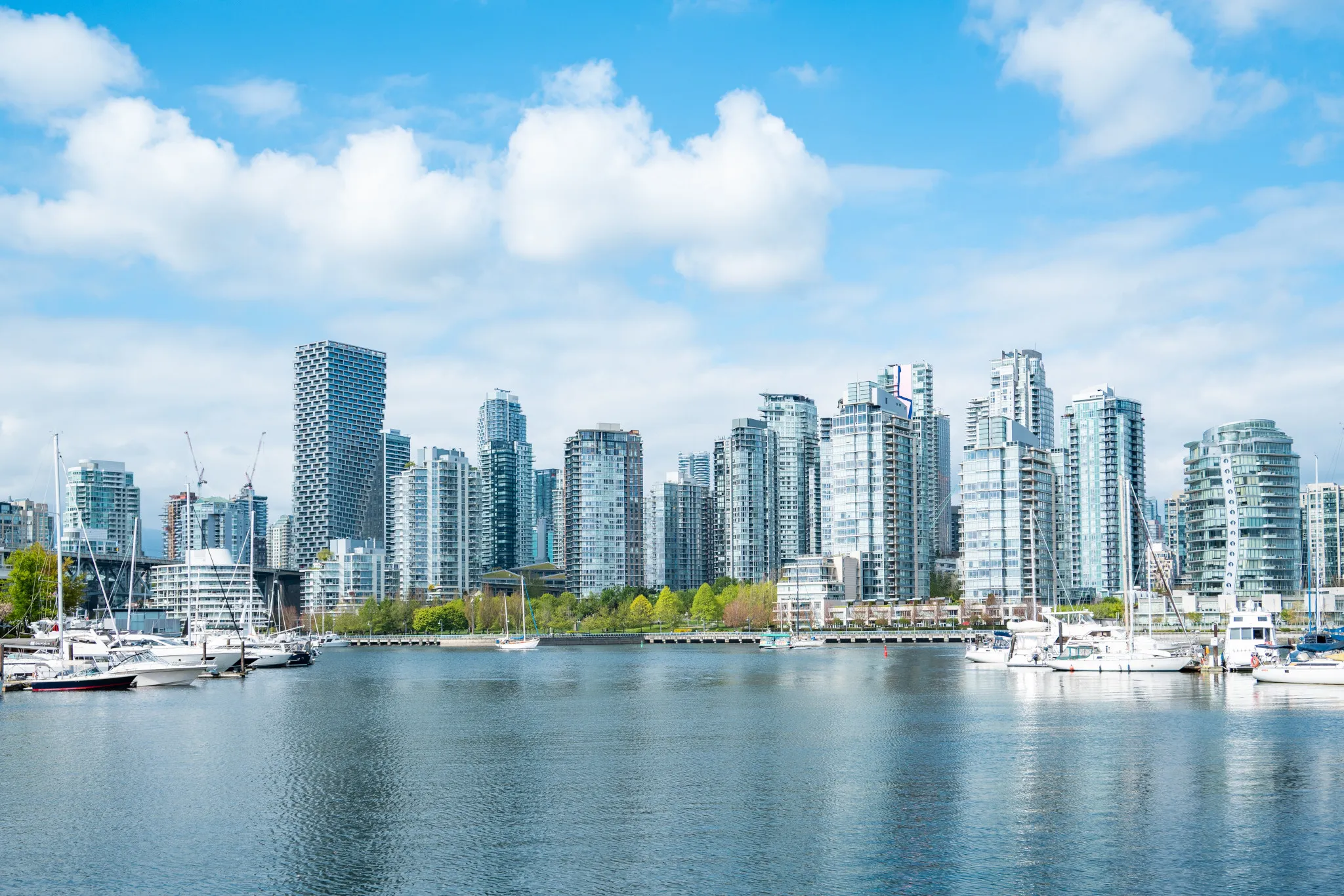 Metro Vancouver weather to spike to 27°C midweek, but showers linger in forecast