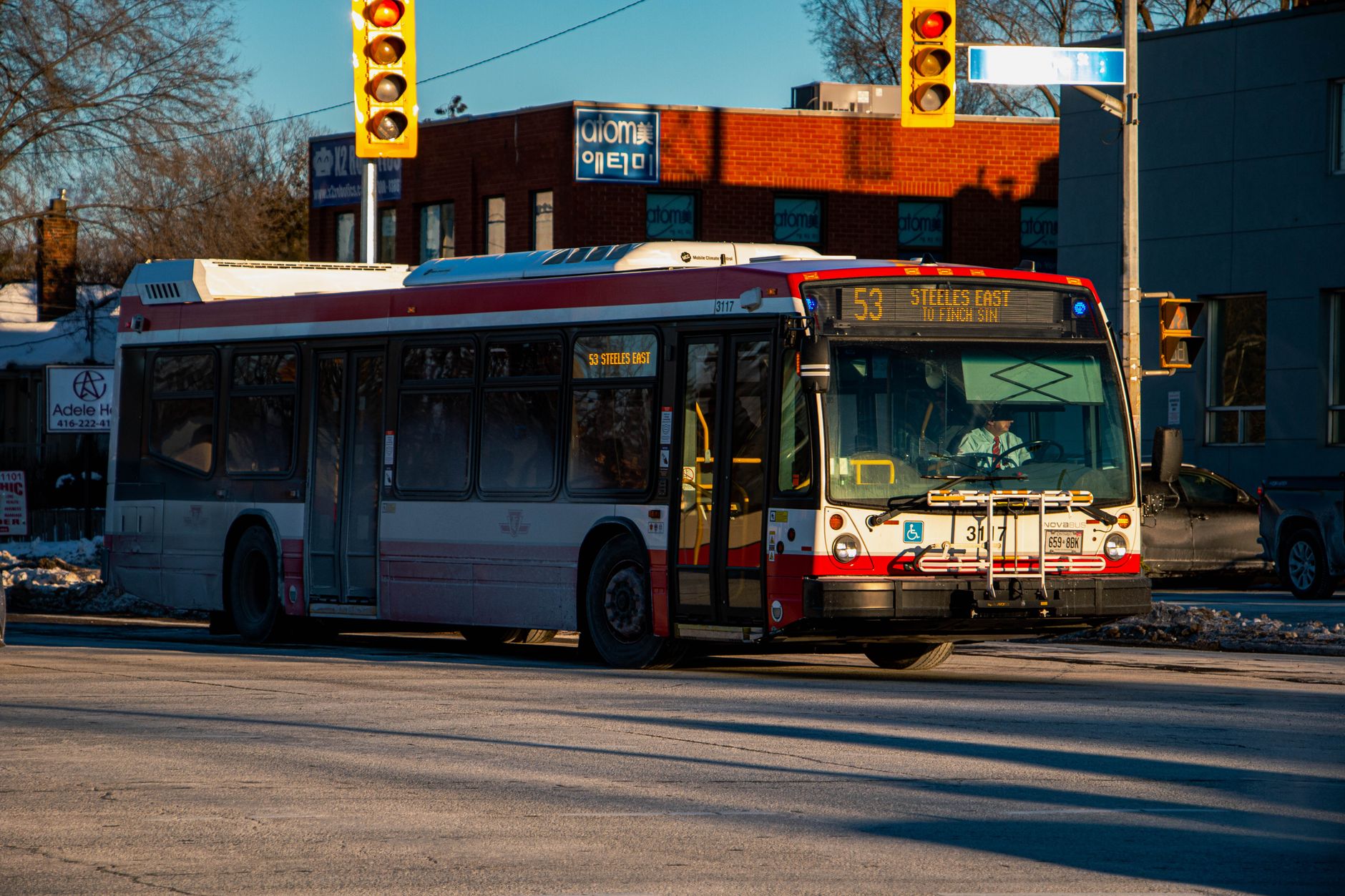 DVP northbound remains closed, TTC bus routes detoured after Wednesday's storm