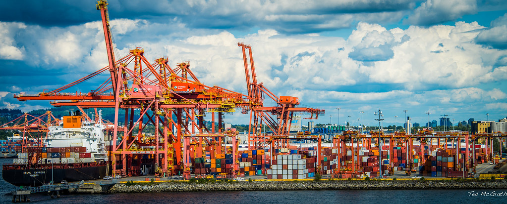 Battery-electric trucks begin moving cargo at Port of Vancouver