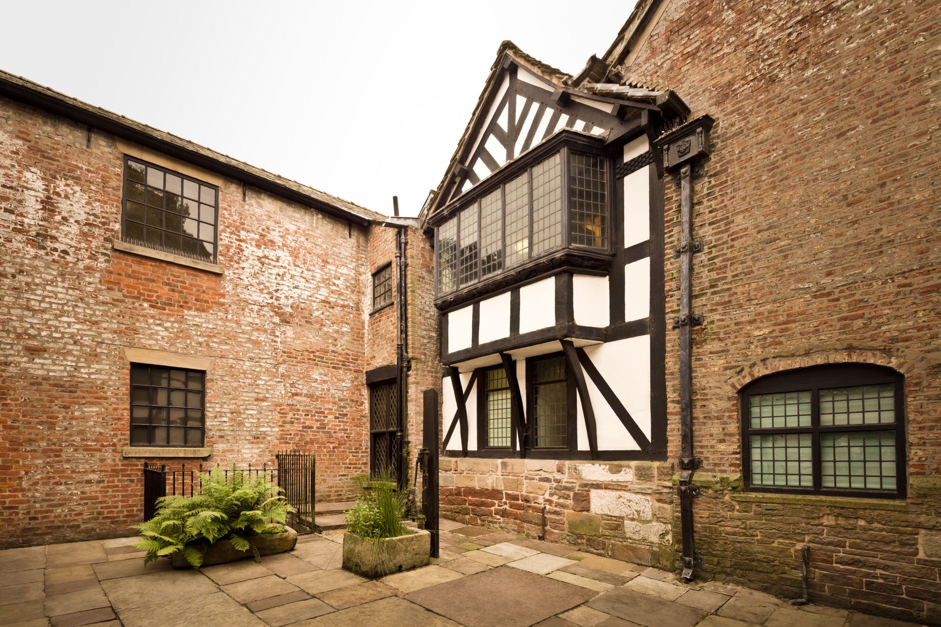 Washington Court heritage building at 998 Thurlow proposed to double in height to 10 stories