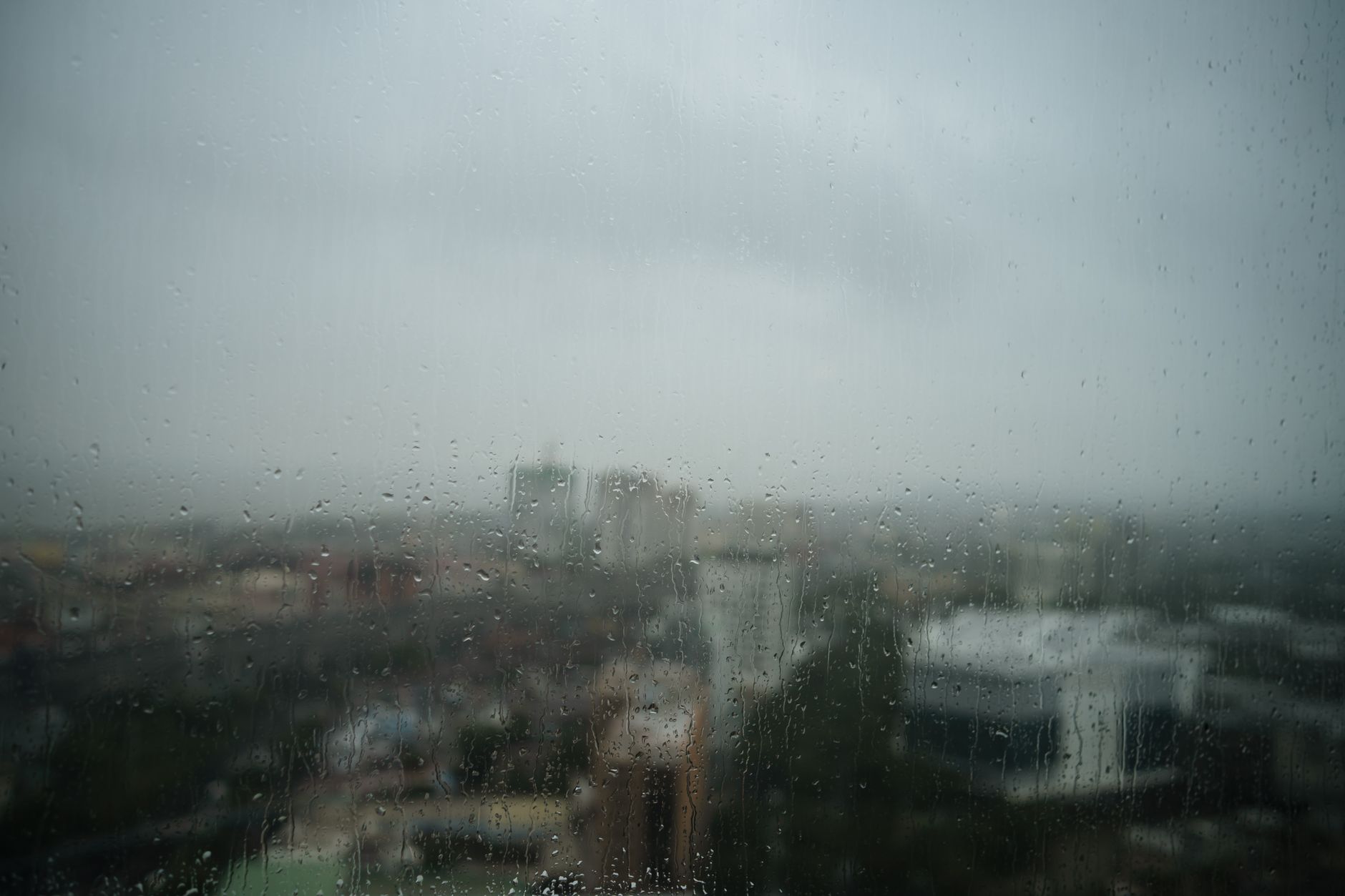 Monday drizzle, back-to-school on the mind, Deep Purple tonight